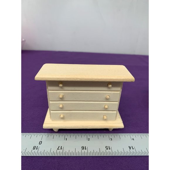 Greenbrier International, Inc. Wooden Bed Right White Checkered Wooden Dresser 2 - Picture 2 of 13